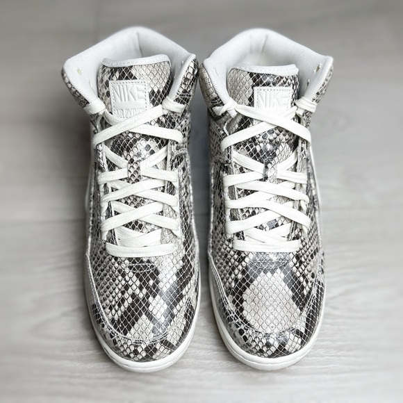 Nike Air Python Cream Snakeskin Leather - Picture 2 of 8
